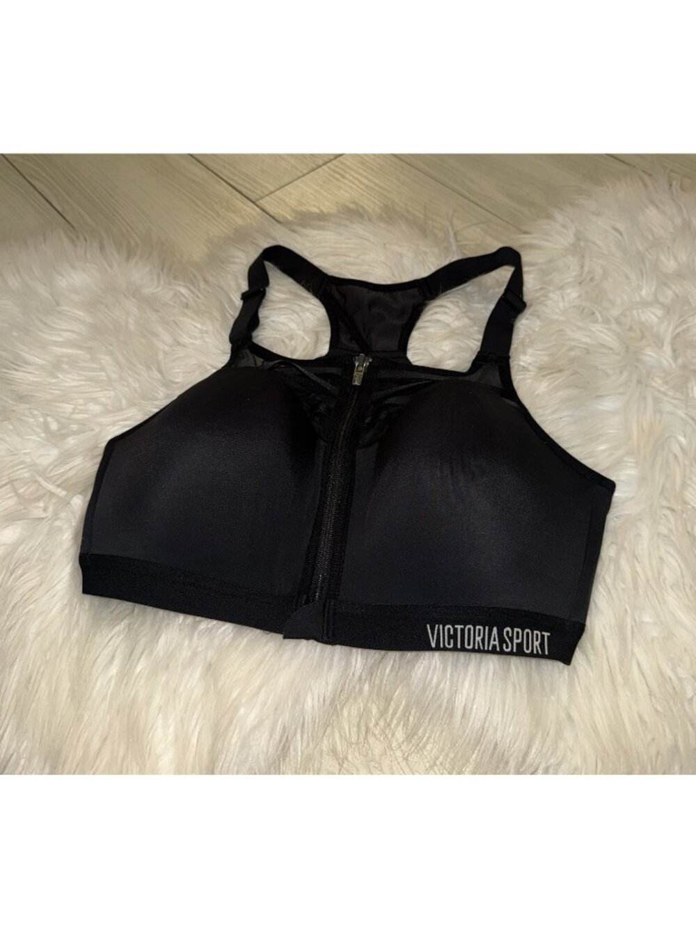 Victorias Secret Victoria Sport Incredible Lightweight Max FC Sports Bra 34D Blk